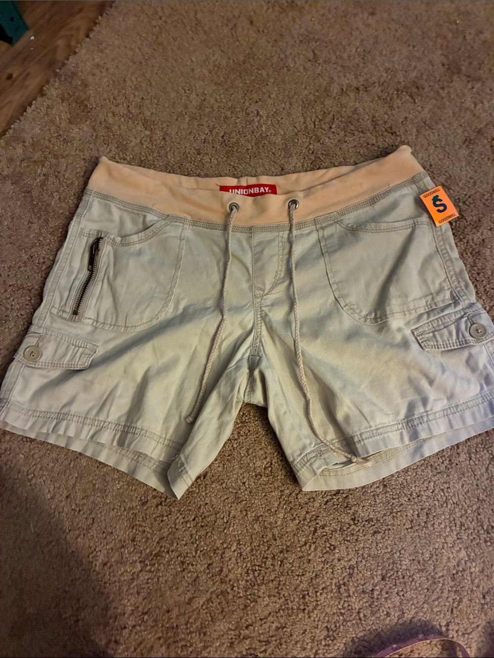 UNIONBAY Women's Sage Green Cargo Shorts with Drawstring Waist